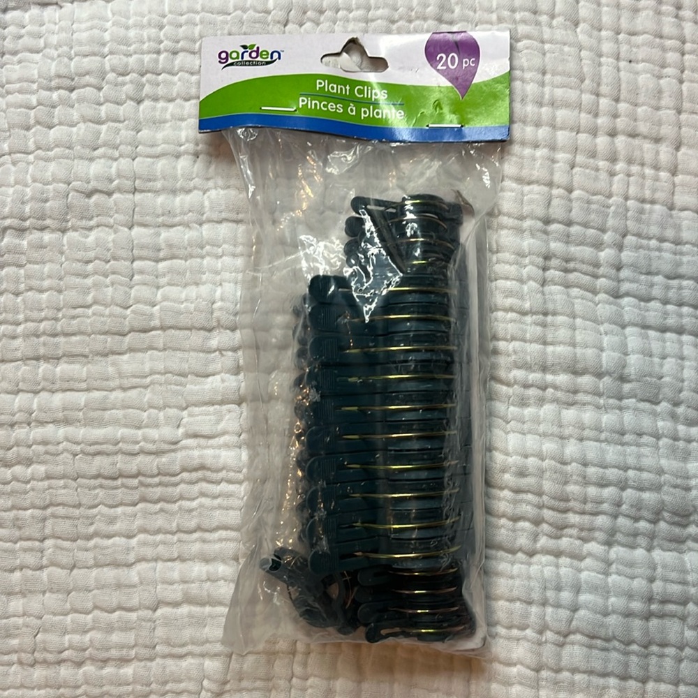 Plant clips